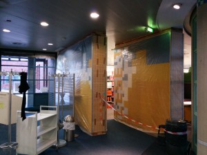 Verpackte Medienwand